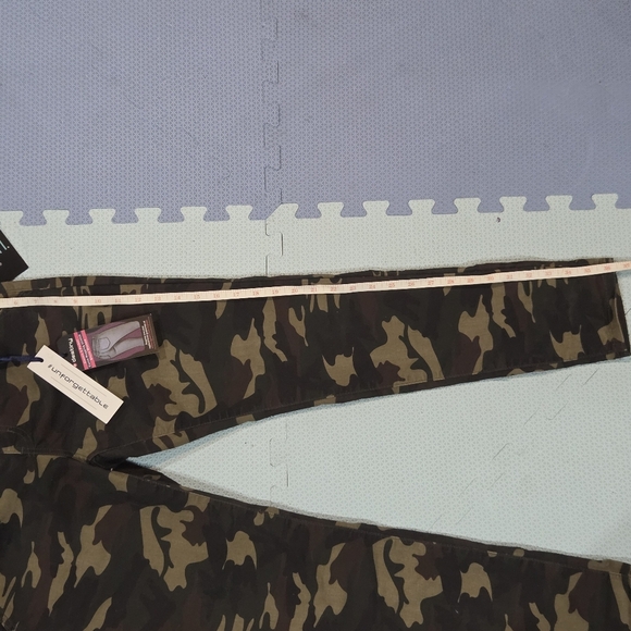 Cover Girl Camo Print Adjustable & Removeable Straps Jumpsuit Size 11/12 NWT - Picture 5 of 10